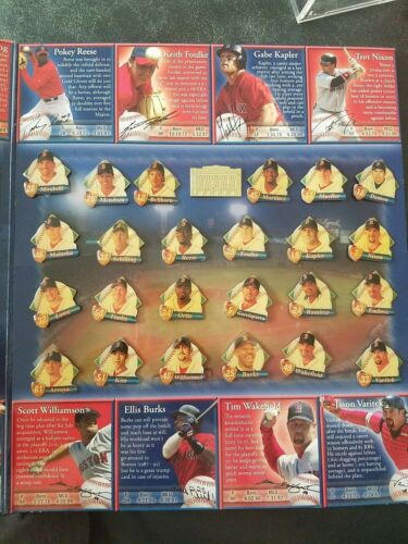 2004 World Series Commemorative Pin - Red Sox vs. Cardinals